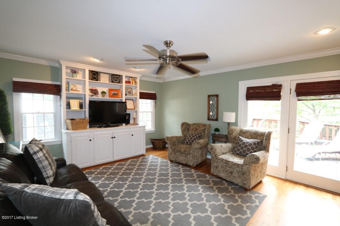 218 Fairmeade Road Louisville, KY 40207 - Photo 15 of 56 UNADJUSTEDNONRAW_thumb_5454