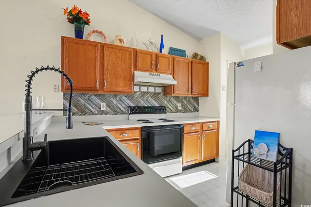 $135,000 | 1240 White Tree Lane, Unit J, Myrtle Beach, SC 29588