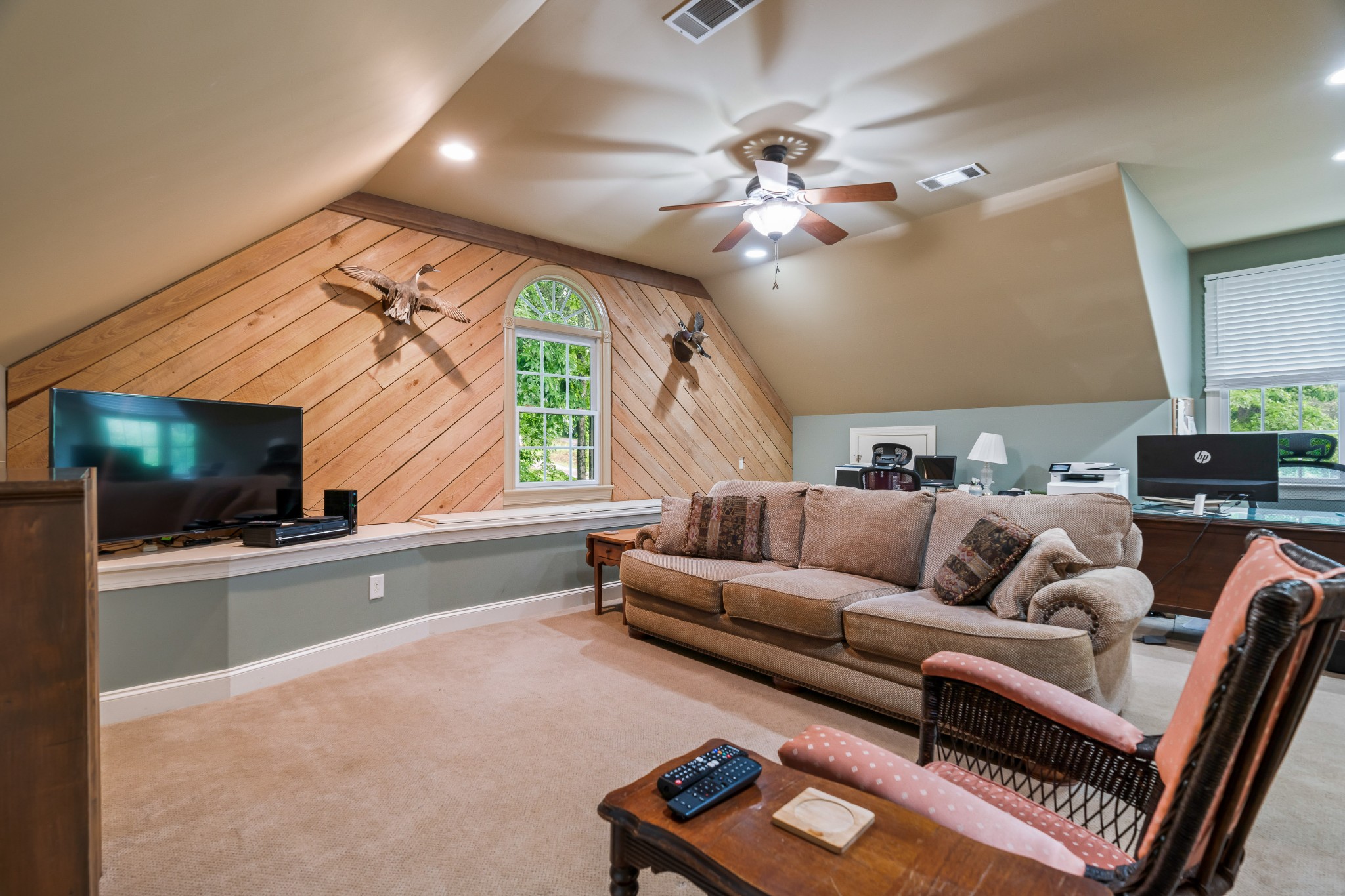 1976 Cooks Road Mount Juliet, TN 37122 - Photo 35 of 70 a living room with furniture and a flat screen tv