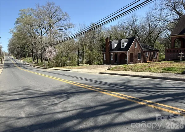 $140,000 | 1011 East Main Street, Albemarle, NC 28001
