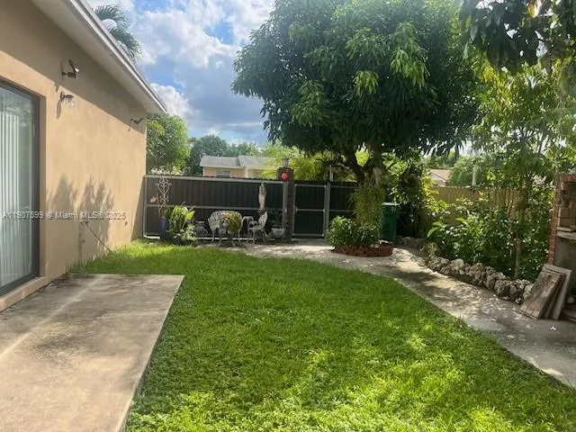 $1,600 | 15730 Southwest 103rd Avenue, Miami, FL 33157