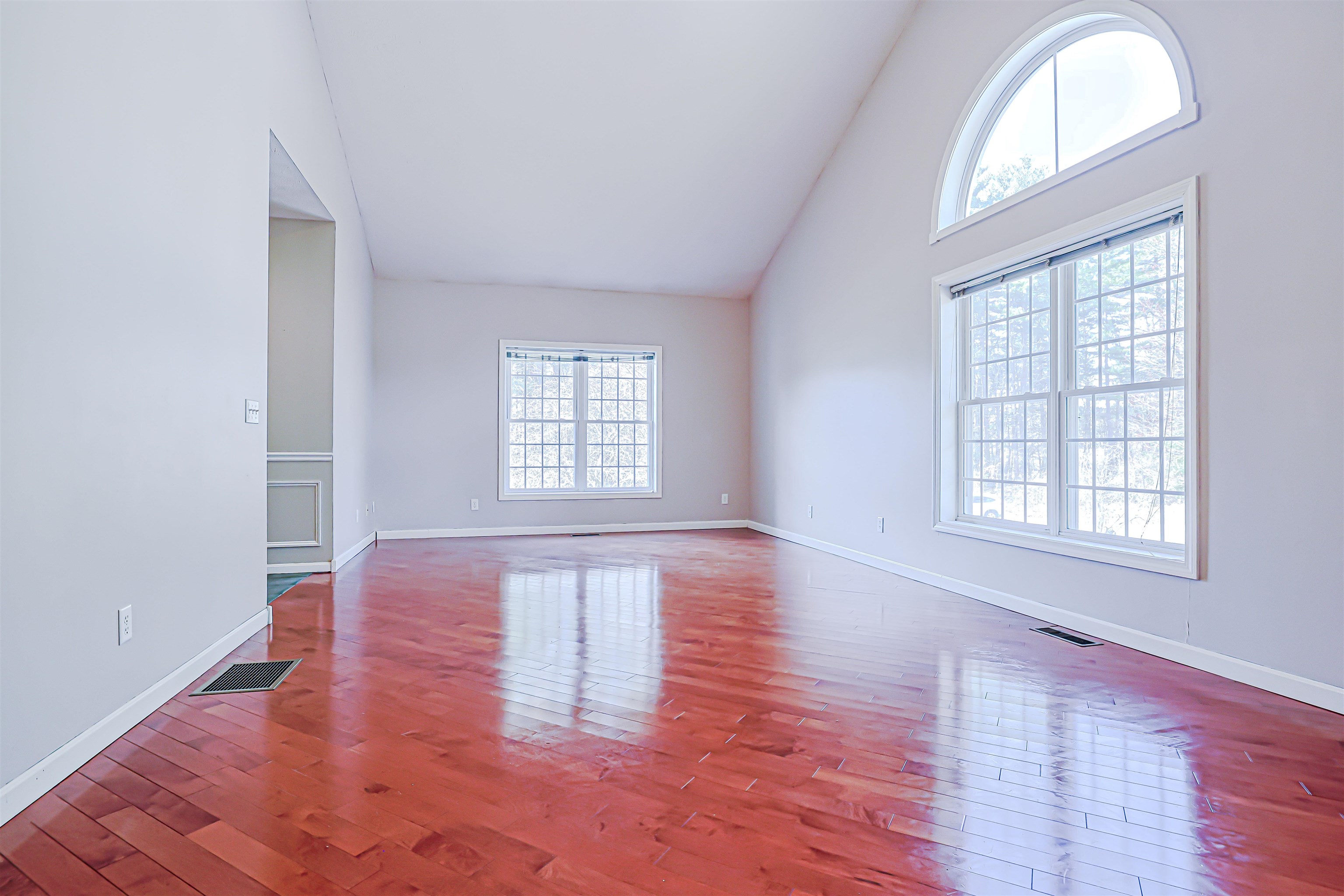 10 Checkerberry Lane Londonderry, NH 03053 - Photo 13 of 41