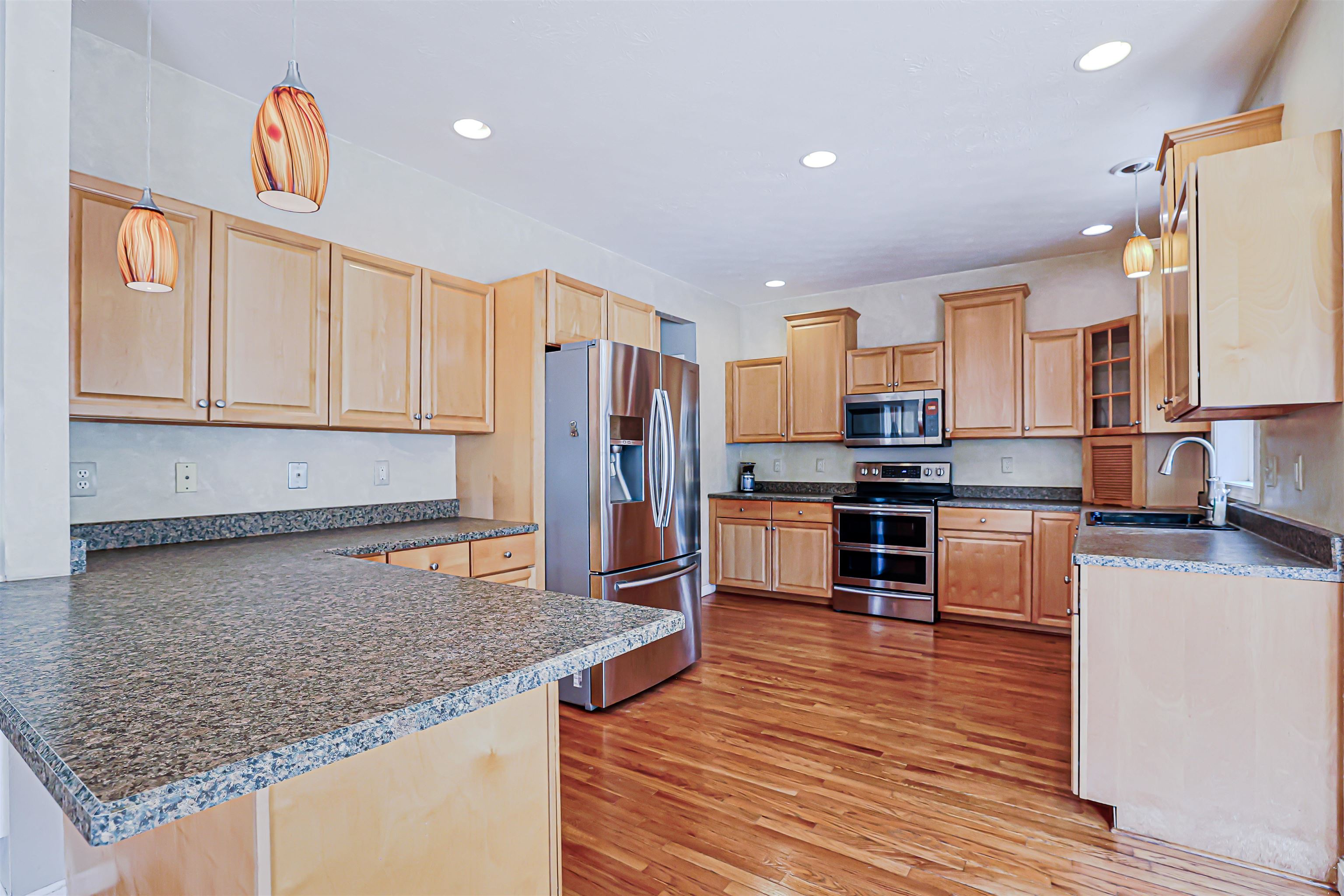 10 Checkerberry Lane Londonderry, NH 03053 - Photo 15 of 41