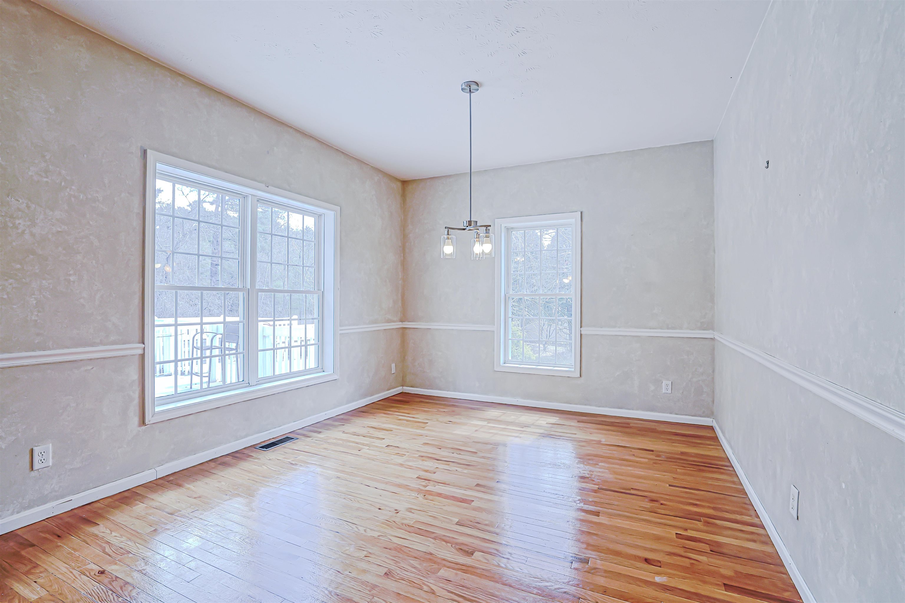 10 Checkerberry Lane Londonderry, NH 03053 - Photo 19 of 41