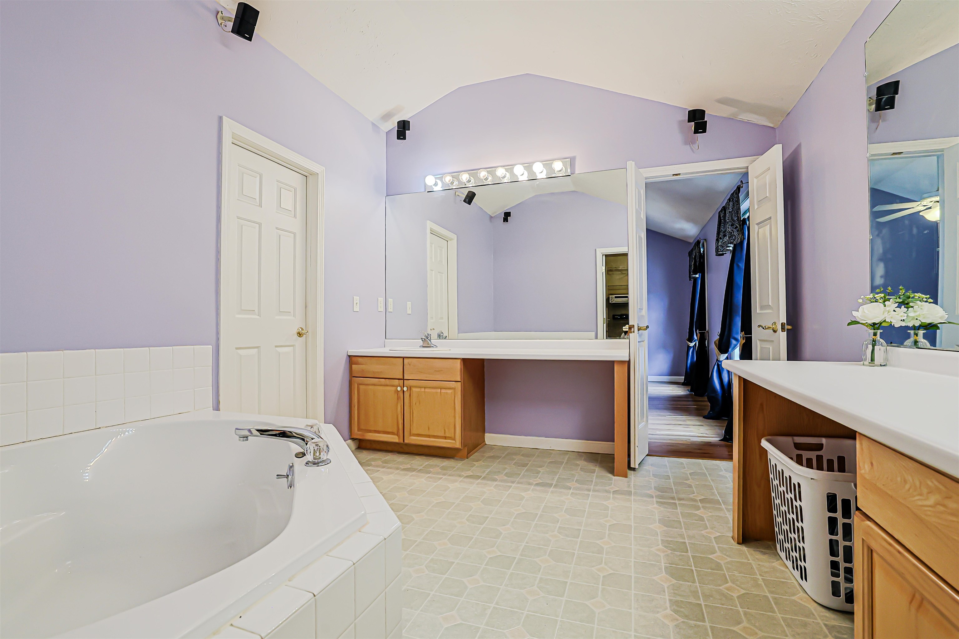 10 Checkerberry Lane Londonderry, NH 03053 - Photo 23 of 41