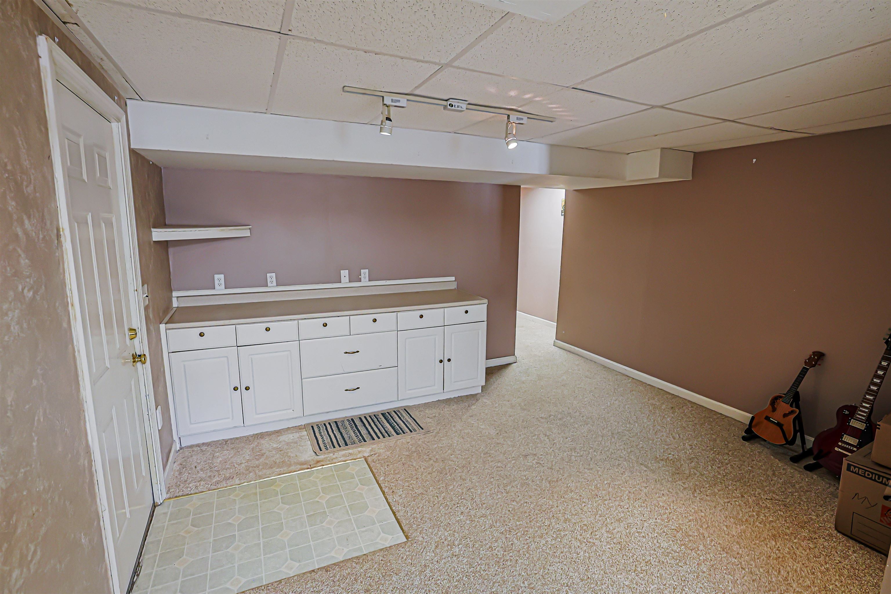 10 Checkerberry Lane Londonderry, NH 03053 - Photo 33 of 41