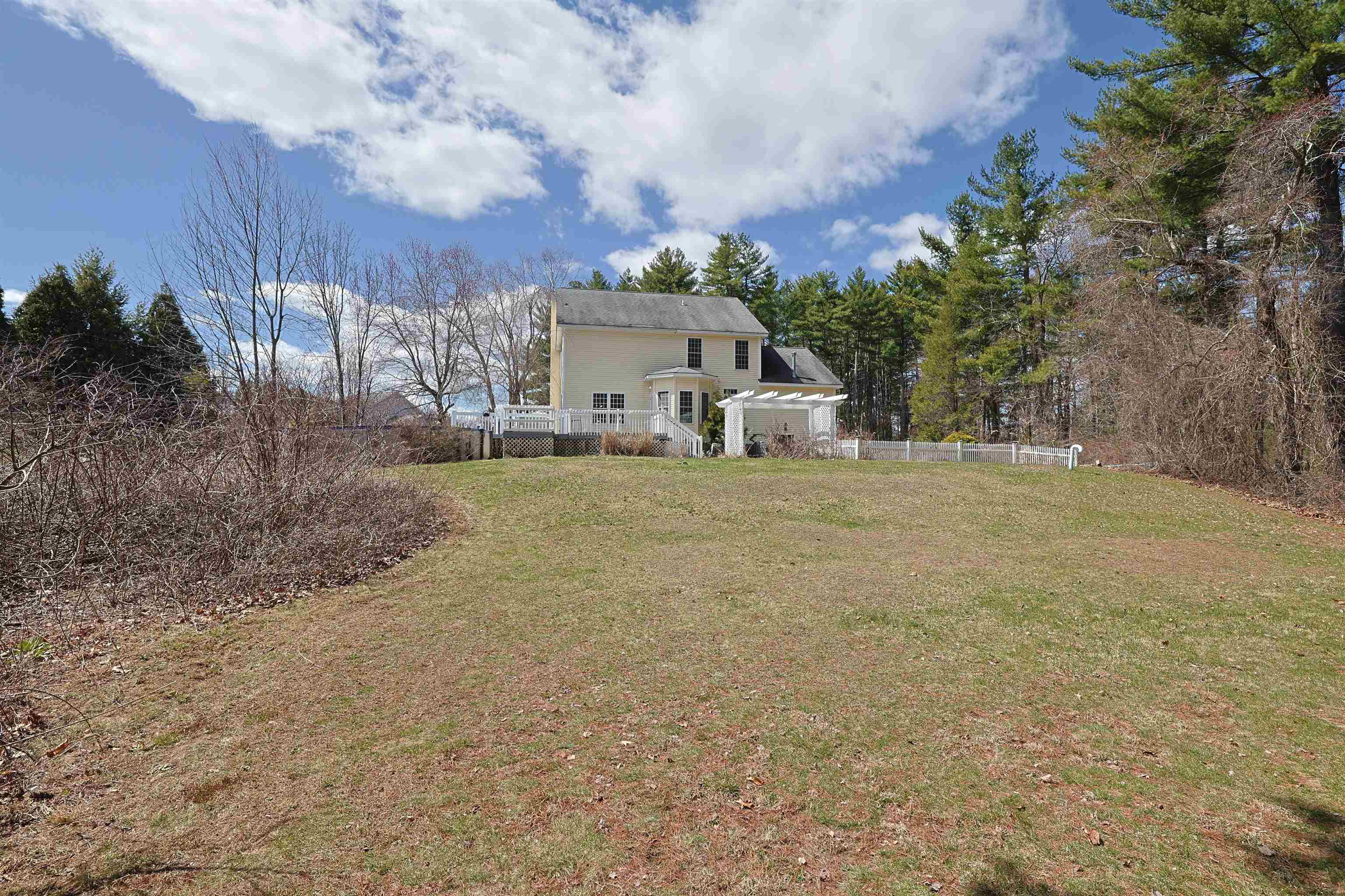 10 Checkerberry Lane Londonderry, NH 03053 - Photo 38 of 41