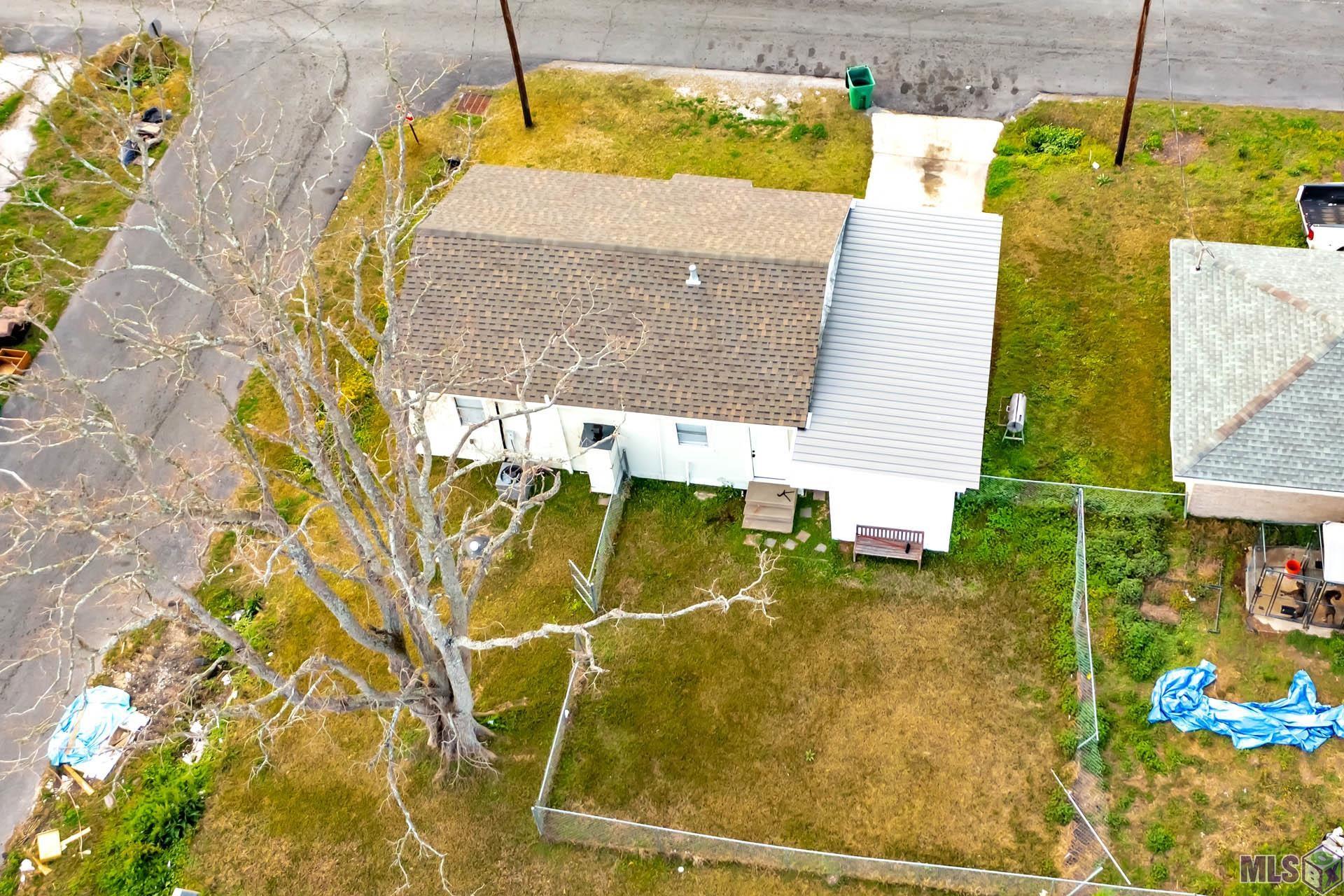 445 St Louis Street Raceland, LA 70394 - Photo 4 of 11