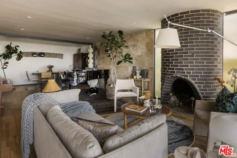 $1,499,000 | 6190 Temple Hill Drive, Los Angeles, CA 90068
