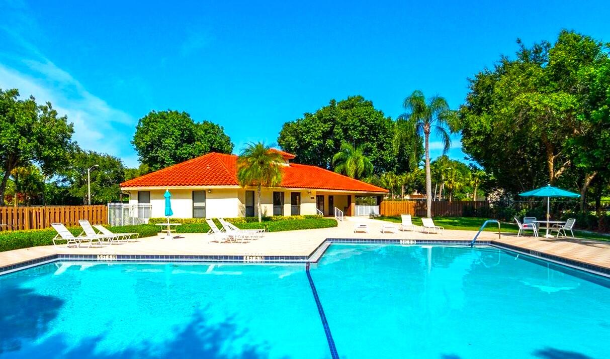 320 Olivewood Place, Unit O115 Boca Raton, FL 33431 - Photo 53 of 56 windwood pool