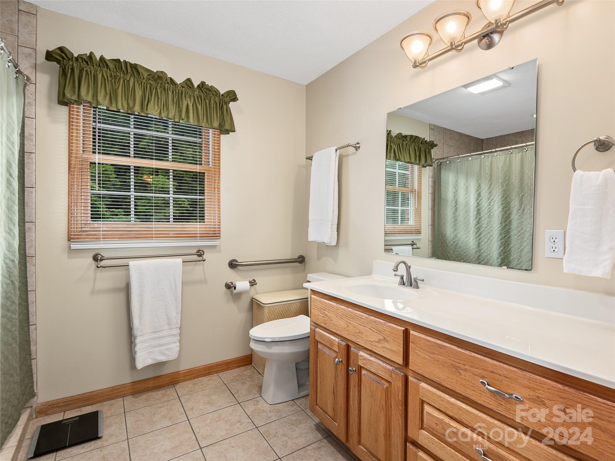 4198 Pigeon Road Waynesville, NC 28786 - Photo 17 of 39 Gallery Image 17