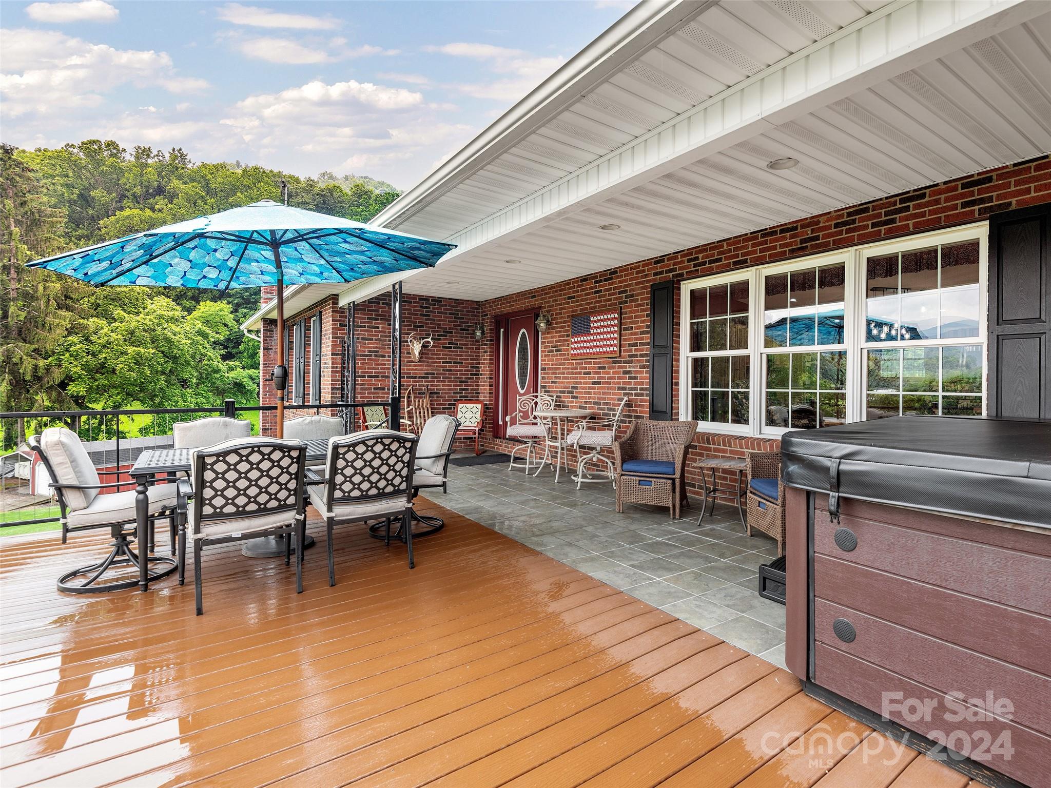 4198 Pigeon Road Waynesville, NC 28786 - Photo 3 of 39 Gallery Image 3