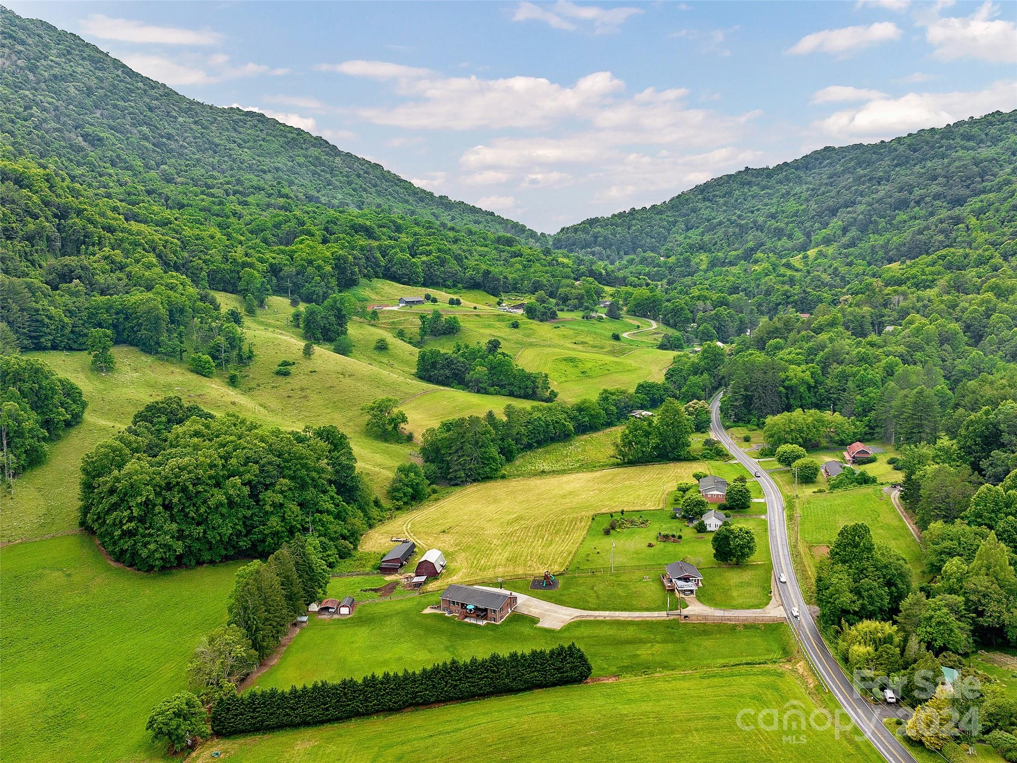 4198 Pigeon Road Waynesville, NC 28786 - Photo 39 of 39 Gallery Image 39