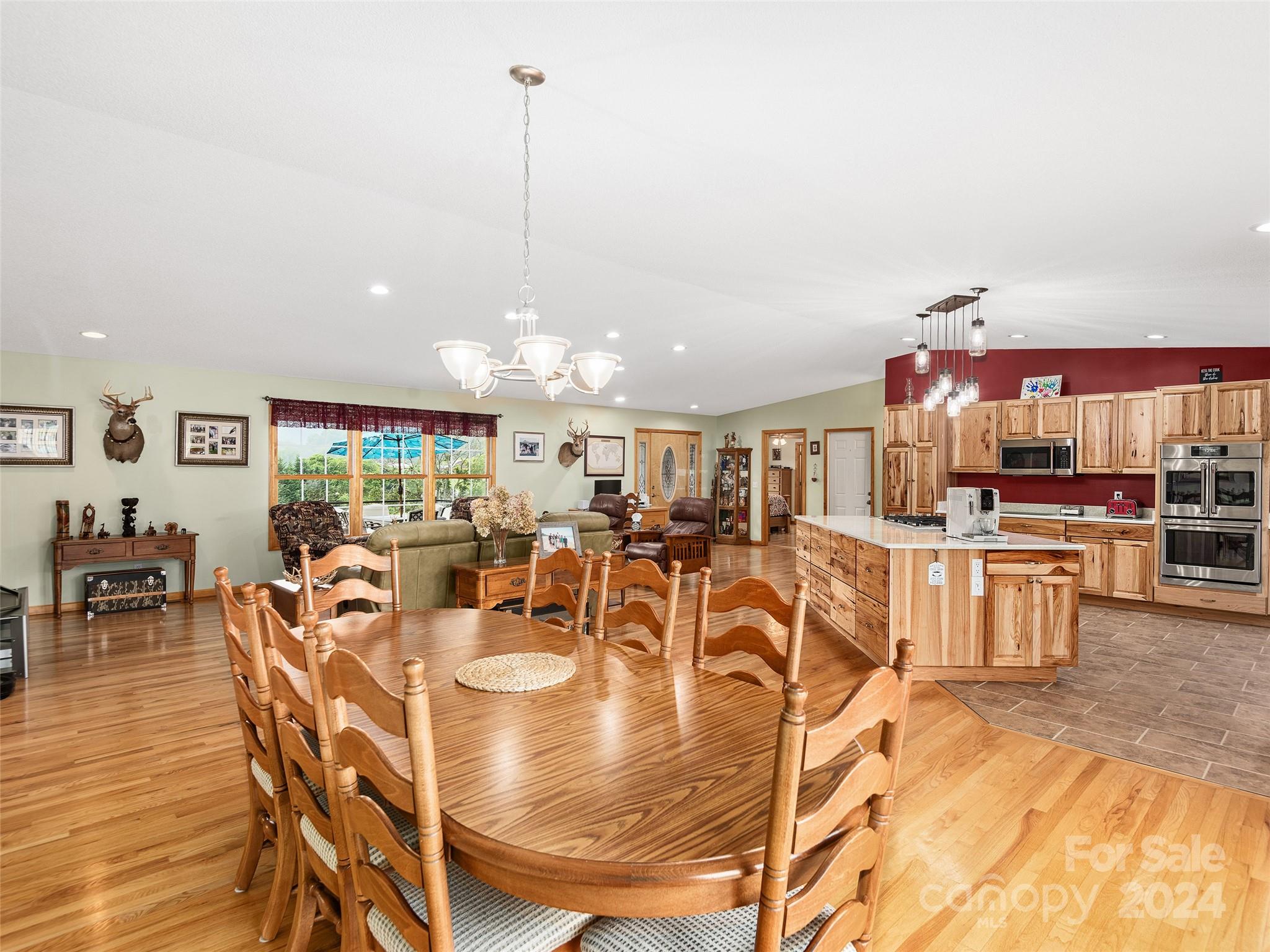 4198 Pigeon Road Waynesville, NC 28786 - Photo 8 of 39 Gallery Image 8