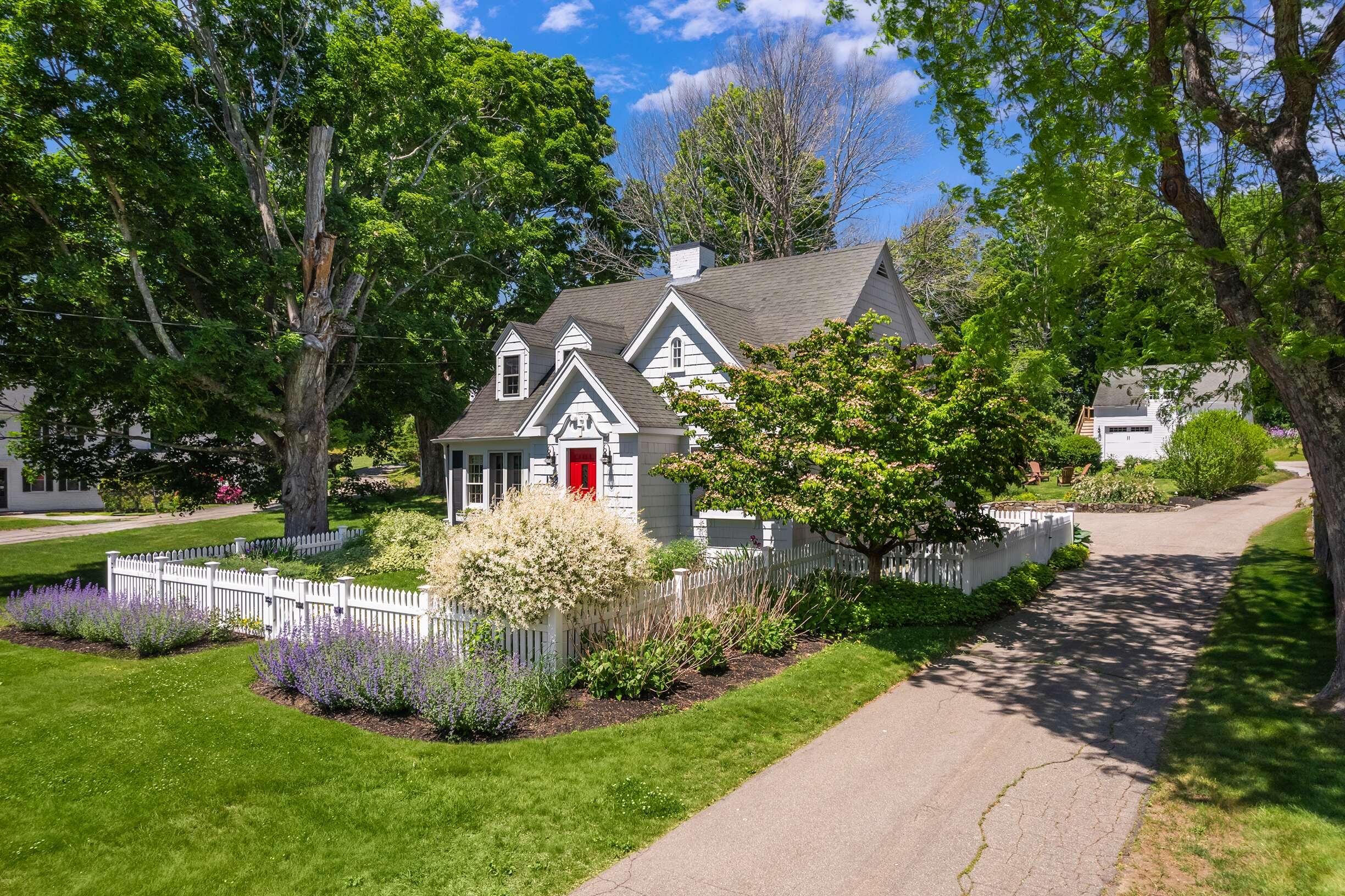152 York Street York, ME 03909 - Photo 2 of 42 front side view