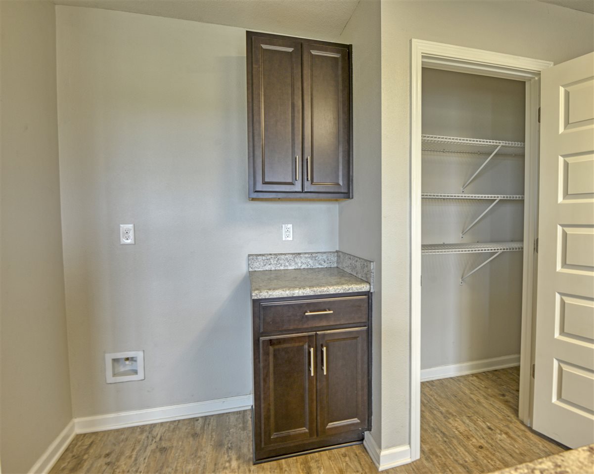 6990 Crimson Ridge Street Gulf Shores, AL 36542 - Photo 9 of 31 Kitchen