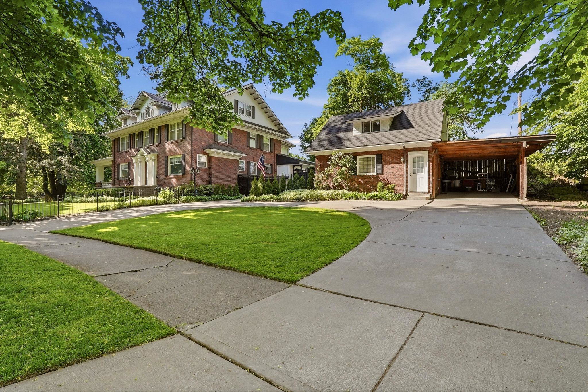 807 East Overbluff Road Spokane, WA 99203 - Photo 6 of 49 Gallery Image 6