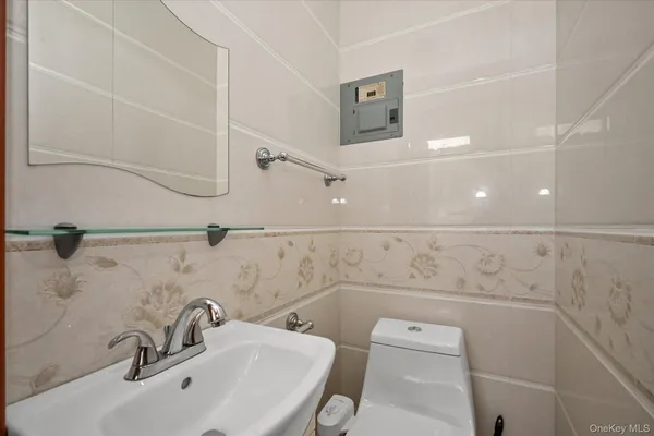 $6,500 | 63-42 Alderton Street | Rego Park