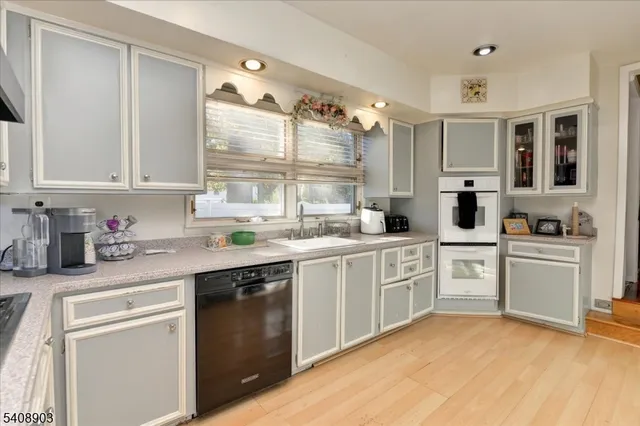 $489,900 | 21 Tice Place, Ringwood, NJ 07456