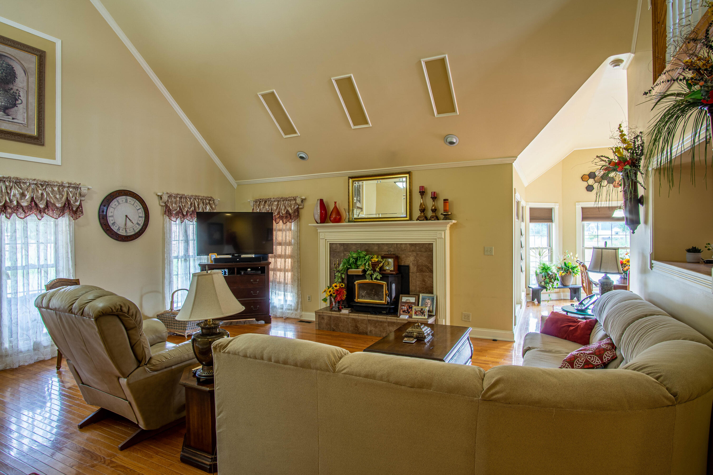104 Earl Angel Road Corbin, KY 40701 - Photo 41 of 53 DSC08526-HDR