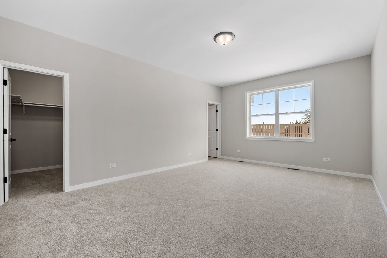 203 Hickory Street Peotone, IL 60468 - Photo 11 of 20 an empty room with windows and closet