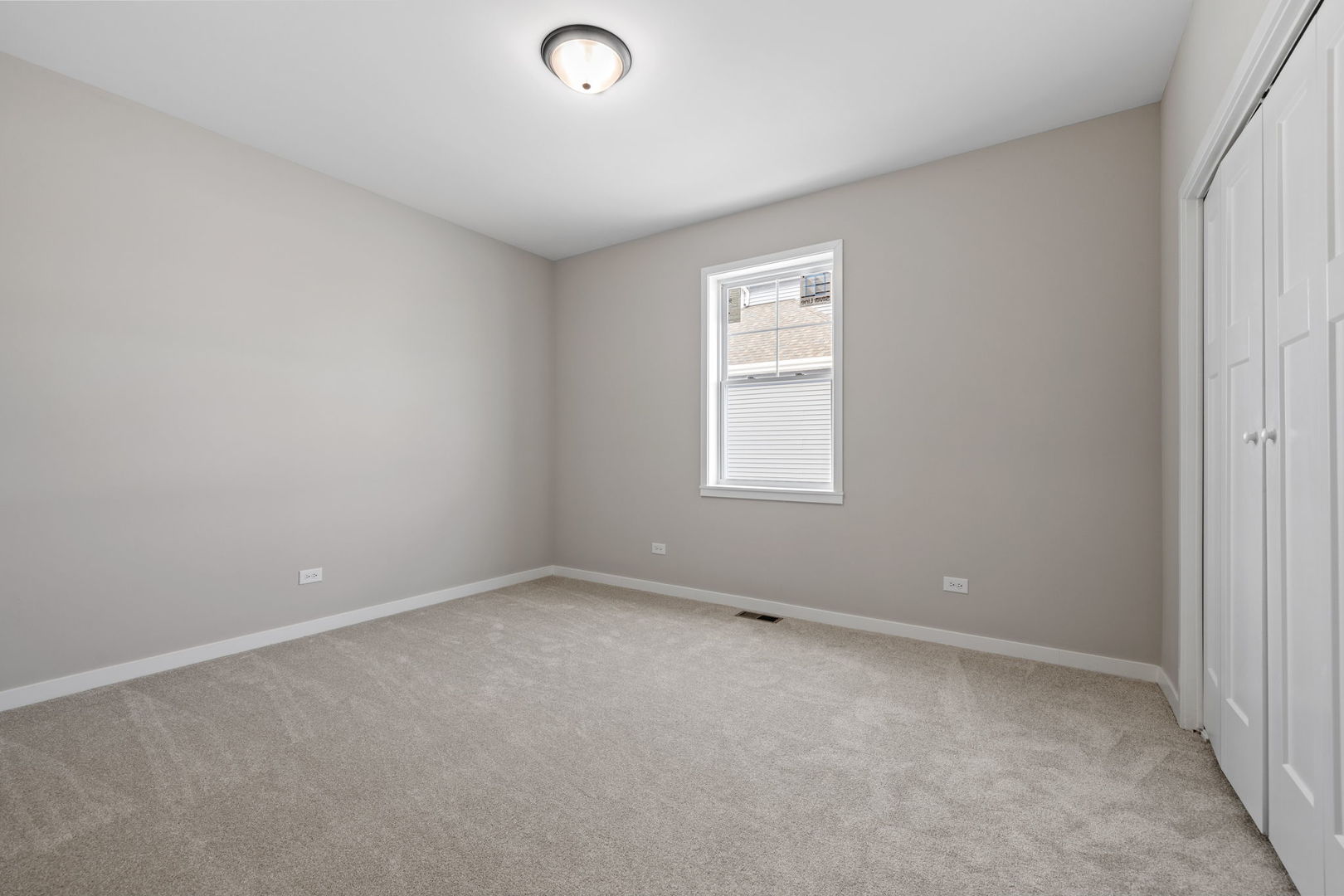 203 Hickory Street Peotone, IL 60468 - Photo 15 of 20 an empty room with a window