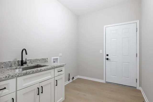 $415,000 | 203 Hickory Street, Peotone, IL 60468