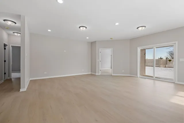 $415,000 | 203 Hickory Street, Peotone, IL 60468