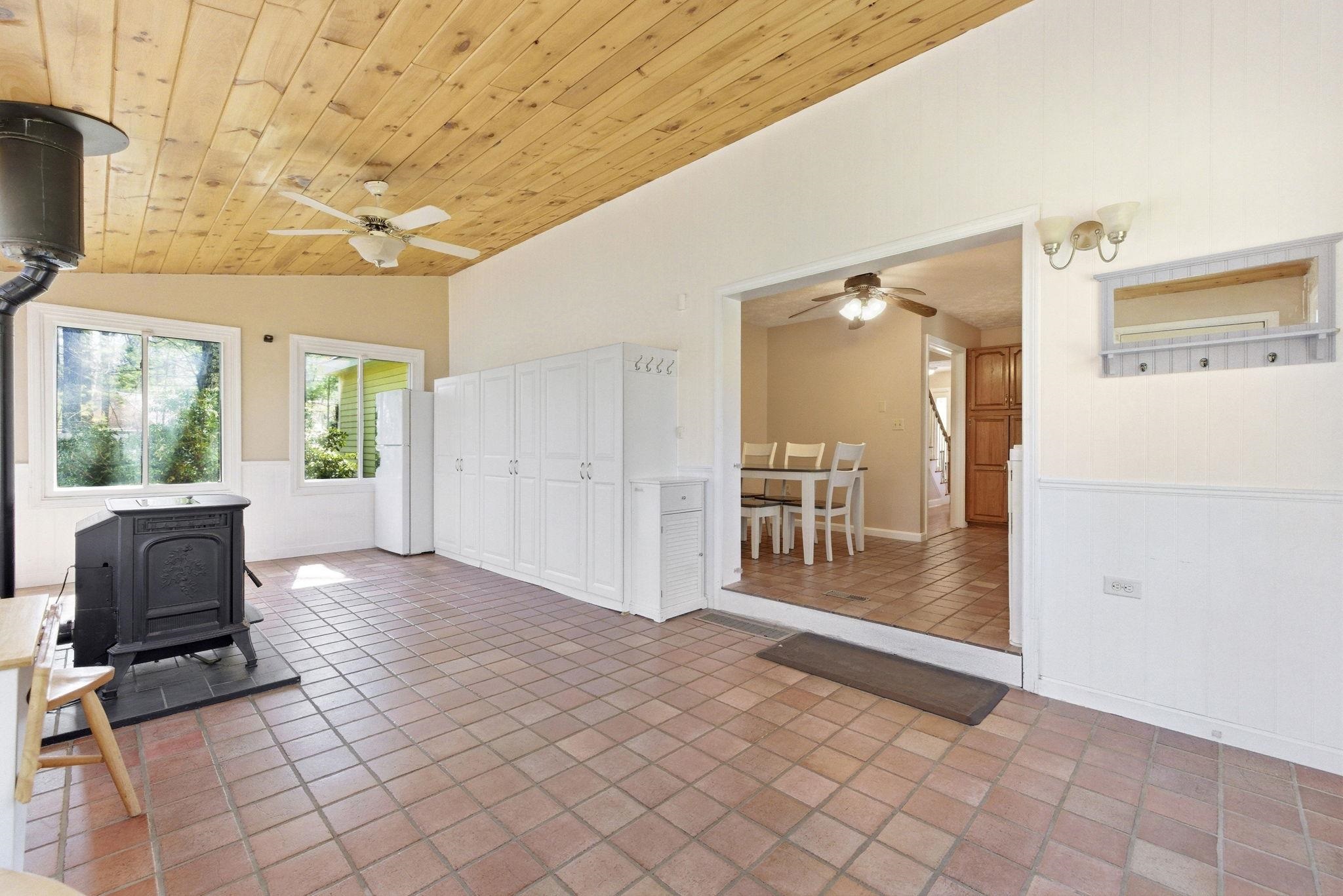 82 Truell Road Hollis, NH 03049 - Photo 11 of 53