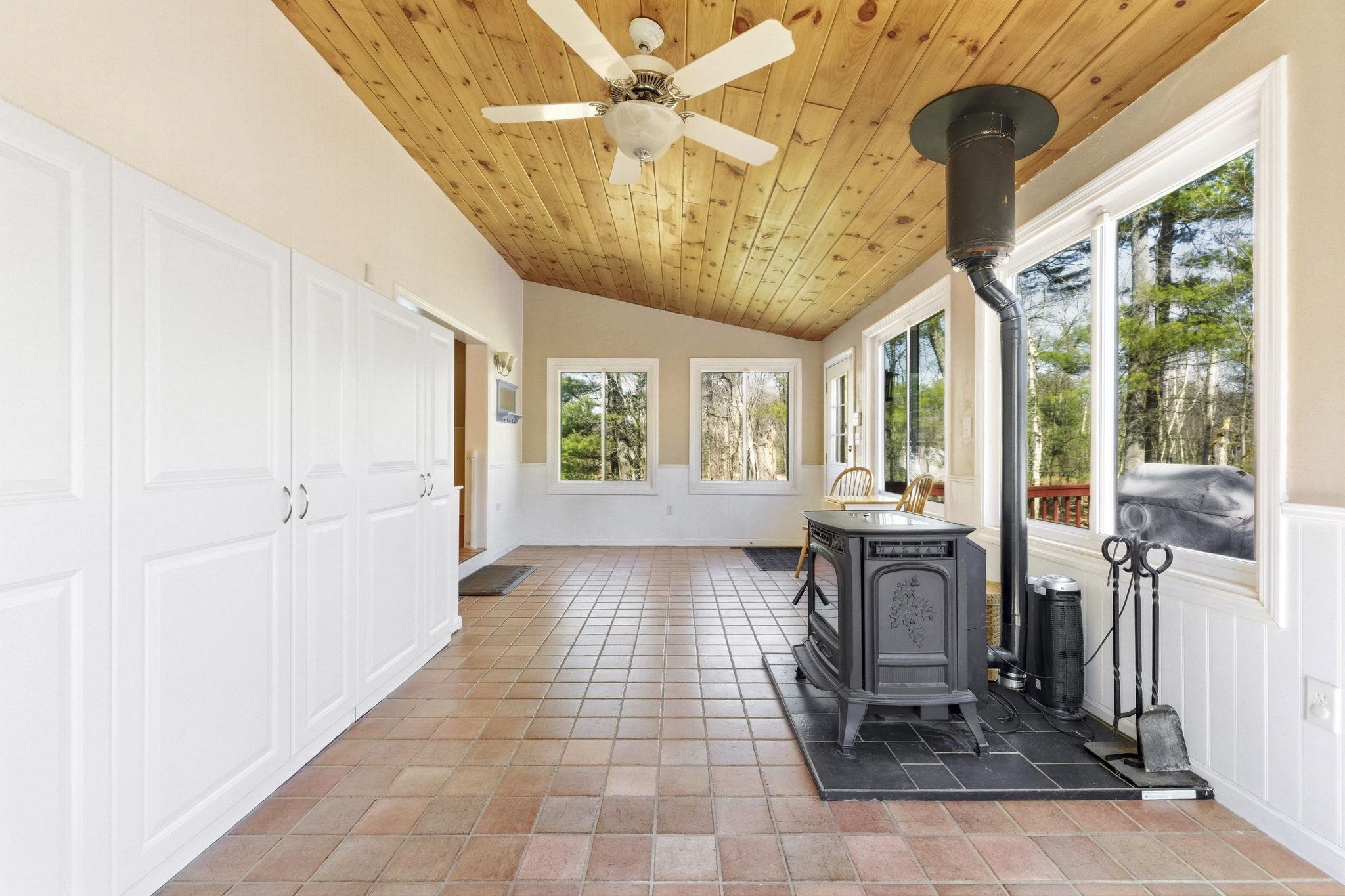 82 Truell Road Hollis, NH 03049 - Photo 12 of 53