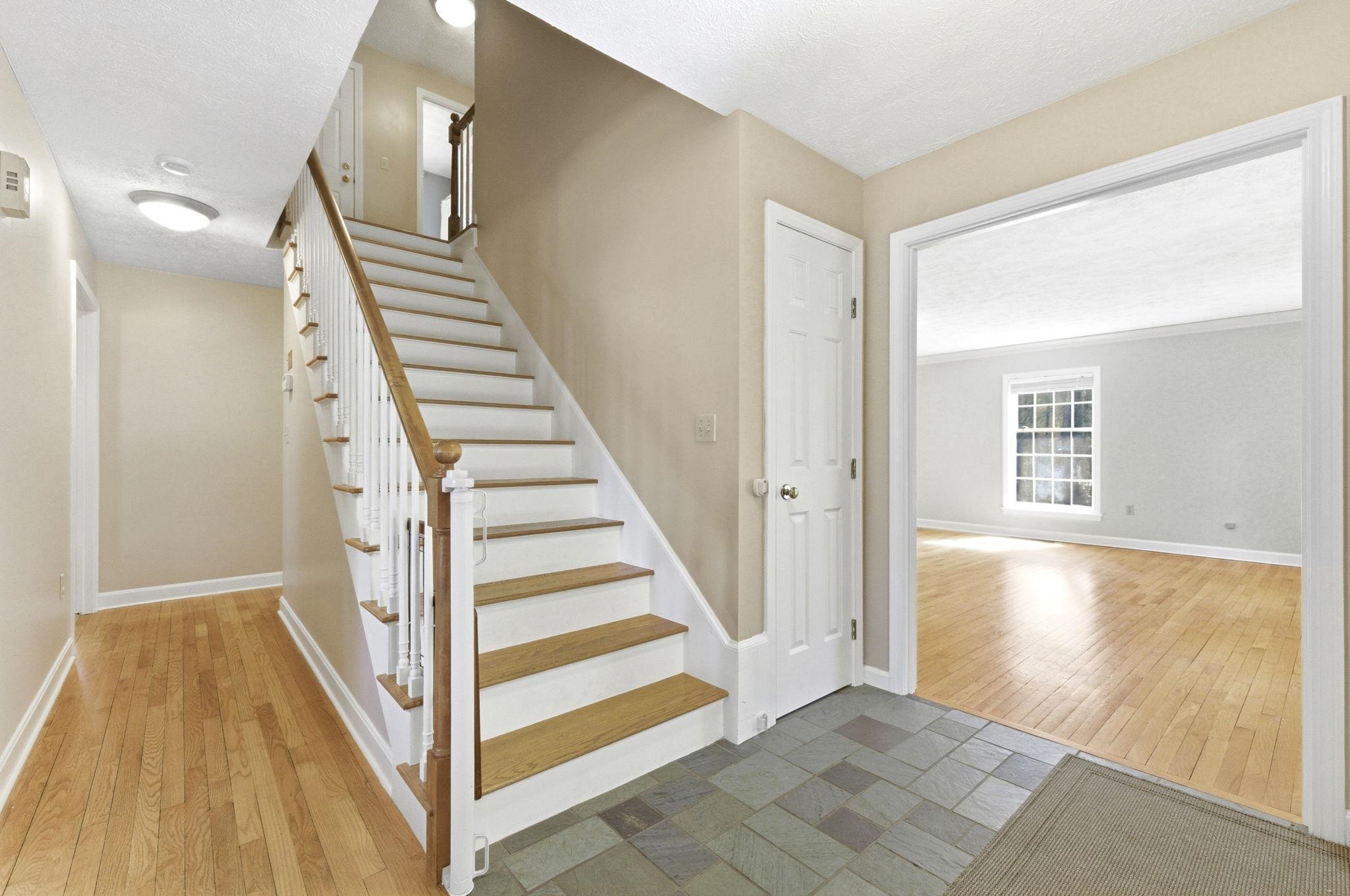 82 Truell Road Hollis, NH 03049 - Photo 4 of 53