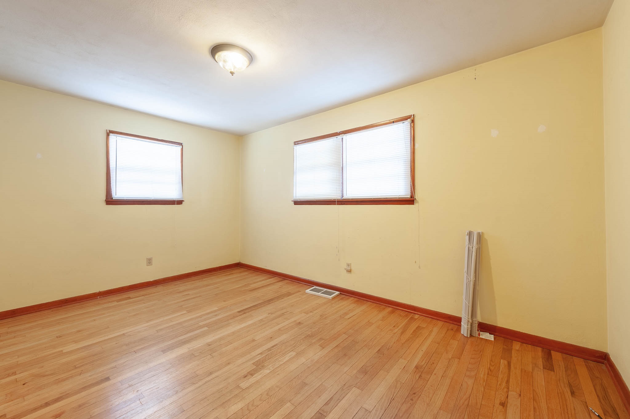 653 West Green Road Bloomington, IN 47403 - Photo 8 of 14 Gallery Image 8