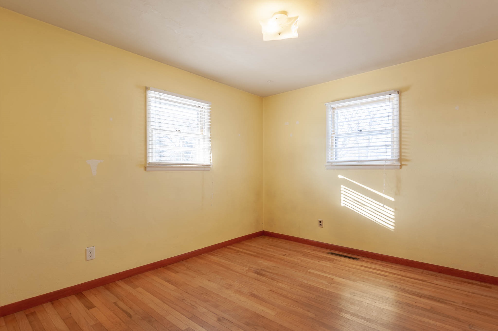 653 West Green Road Bloomington, IN 47403 - Photo 9 of 14 Gallery Image 9