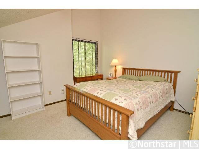 2224 Kings Valley Road Golden Valley, MN 55427 - Photo 14 of 17 Gallery Image 14