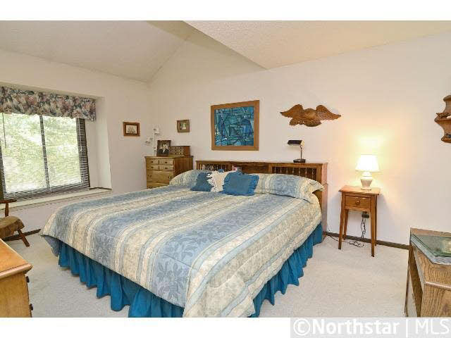 2224 Kings Valley Road Golden Valley, MN 55427 - Photo 10 of 17 Gallery Image 10