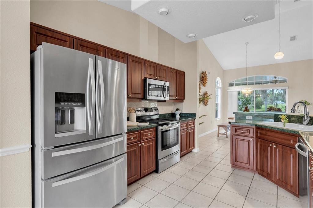 11418 Tee Time Circle New Port Richey, FL 34654 - Photo 23 of 39