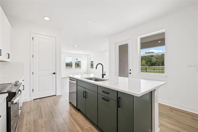 $499,900 | 2013 Wild Heron Court, Valrico, FL 33596