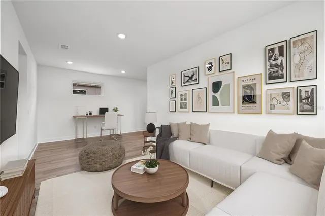 $499,900 | 2013 Wild Heron Court, Valrico, FL 33596