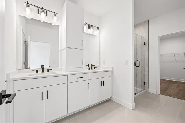 $499,900 | 2013 Wild Heron Court, Valrico, FL 33596