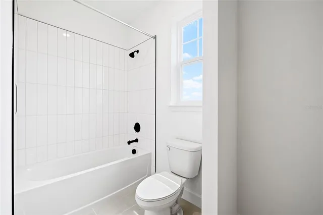 $499,900 | 2013 Wild Heron Court, Valrico, FL 33596