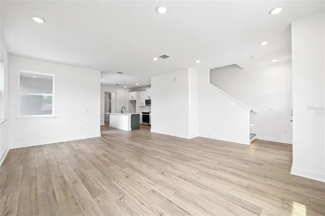 $499,900 | 2013 Wild Heron Court, Valrico, FL 33596