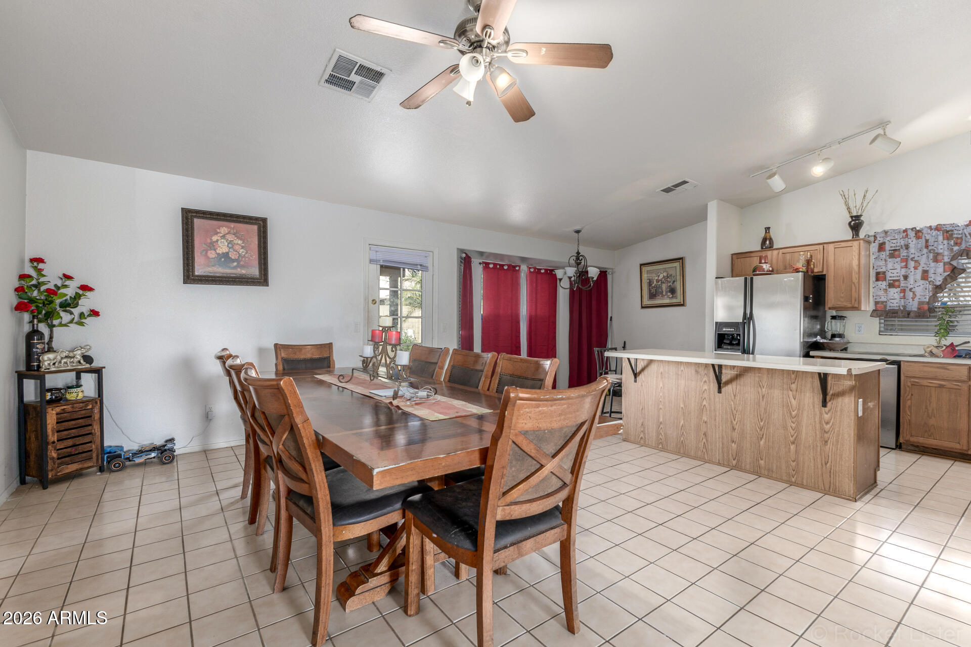 8922 West Monte Vista Road Phoenix, AZ 85037 - Photo 7 of 28 7 Monte Vista