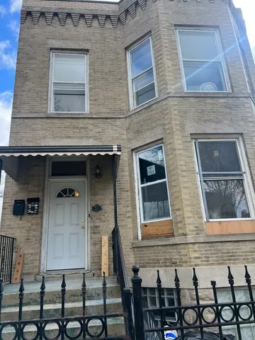$299,900 | 7431 South St Lawrence Avenue, Chicago, IL 60619