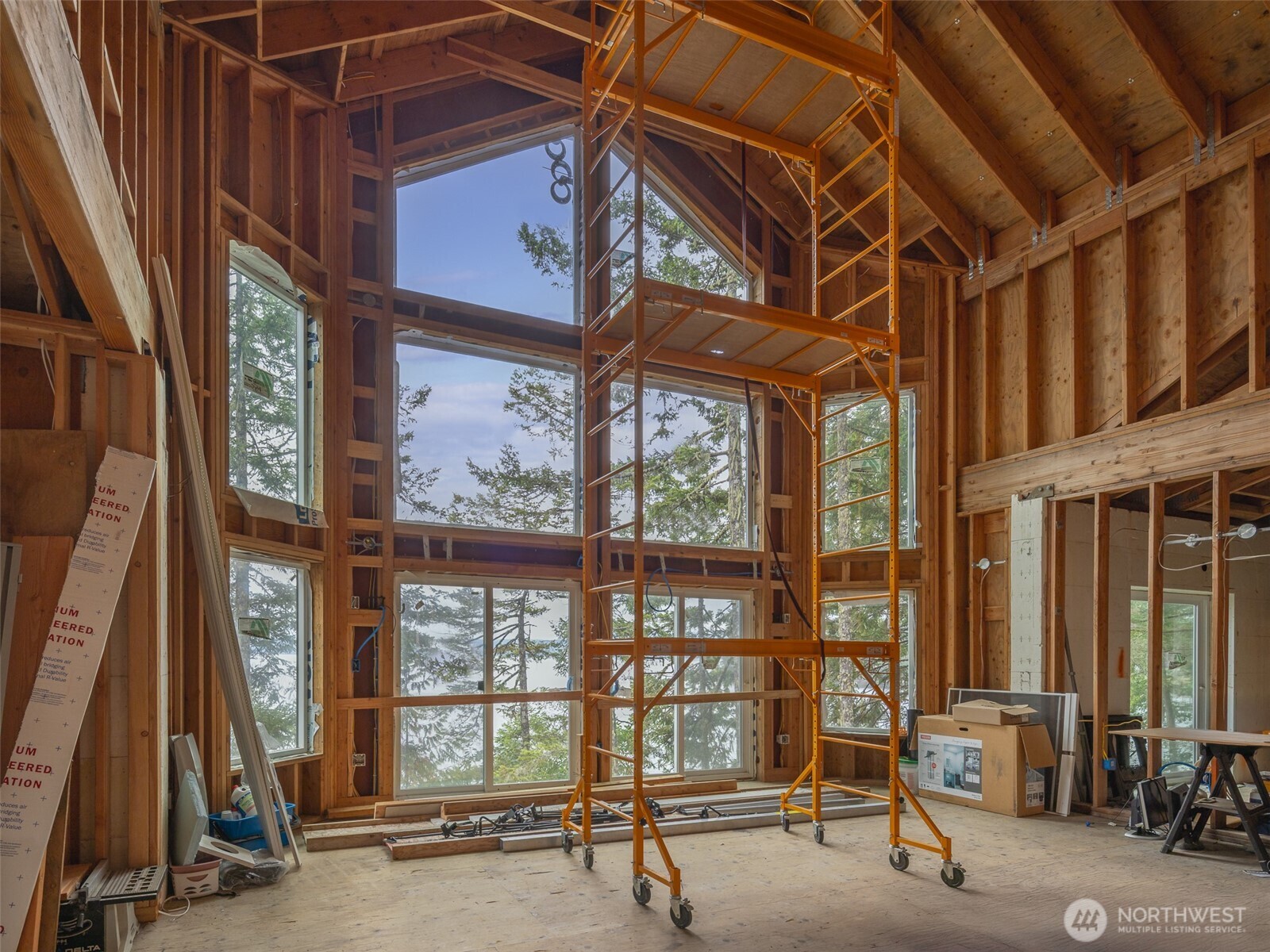 291 Pleasant Harbor Road Brinnon, WA 98320 - Photo 5 of 40 a view of a room with gym equipment