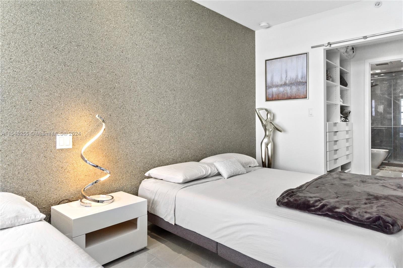 100 Lincoln Road, Unit 1602 Miami Beach, FL 33139 - Photo 16 of 31