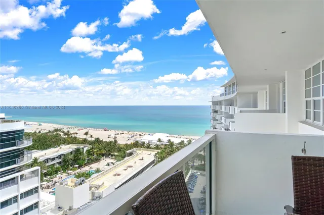 $4,500 | 100 Lincoln Road, Unit 1602, Miami Beach, FL 33139