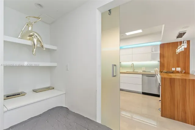 $4,500 | 100 Lincoln Road, Unit 1602, Miami Beach, FL 33139