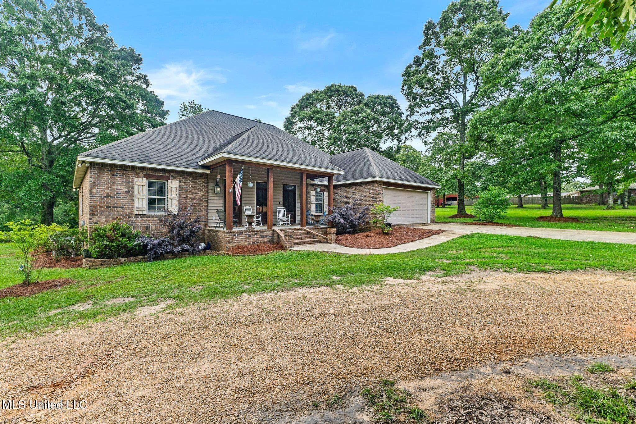 26 Dobbs Road Sumrall, MS 39482 - Photo 4 of 48 26_Dobbs_Rd-4