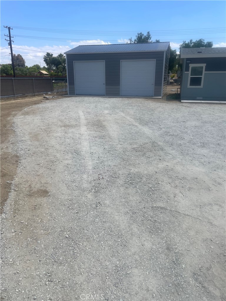19165 Spalding Avenue Riverside, CA 92508 - Photo 24 of 32 3car Garage
