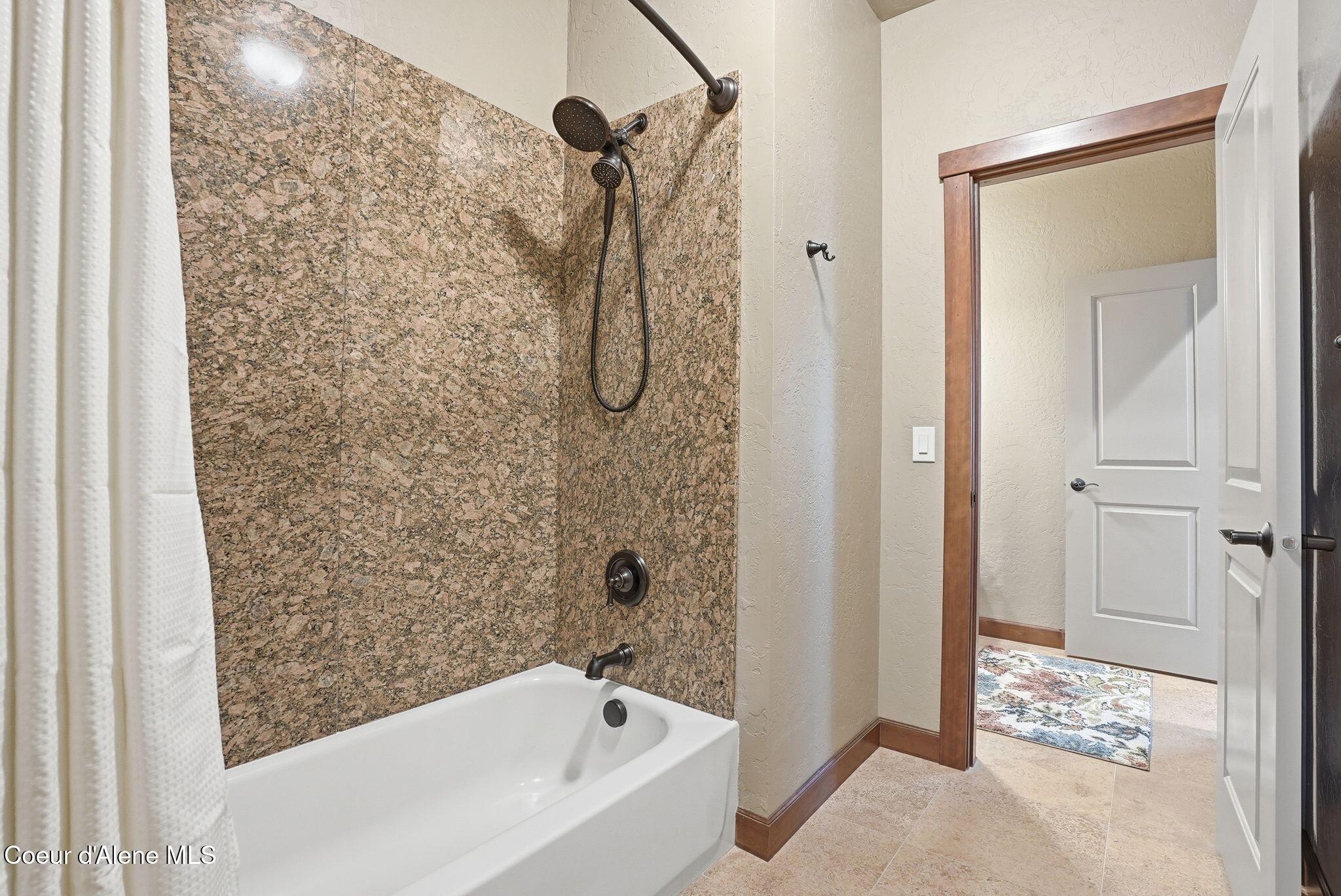 4449 Greenchain Loop, Unit 6 Coeur D'Alene, ID 83814 - Photo 21 of 44 Inside-Media-Greenchain-29